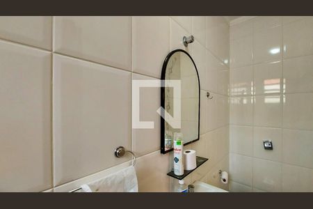 Casa à venda com 353m², 5 quartos e 4 vagasBanheiro do Quarto de Serviço 