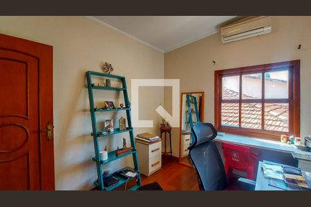 Casa à venda com 353m², 5 quartos e 4 vagasQuarto 4 