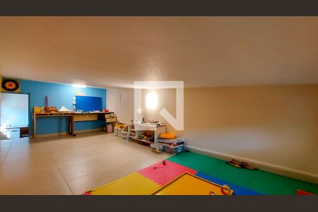 Casa à venda com 353m², 5 quartos e 4 vagasBrinquedoteca