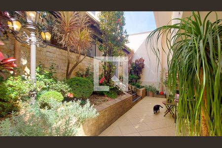 Casa à venda com 353m², 5 quartos e 4 vagasHall de Lazer 