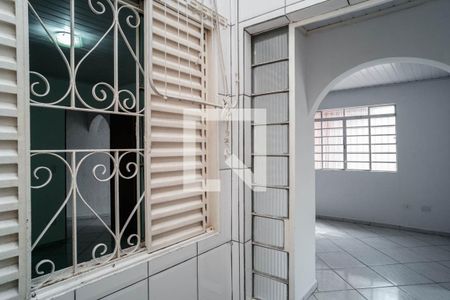 Casa para alugar com 60m², 2 quartos e 1 vagaÁrea de Serviço