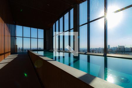 Apartamento para alugar com 24m², 1 quarto e sem vagaPiscina Coberta