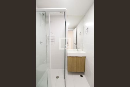 Banheiro de kitnet/studio para alugar com 1 quarto, 26m² em Brás, São Paulo