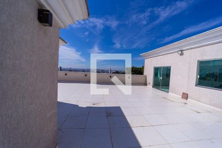 Apartamento para alugar com 40m², 2 quartos e sem vagaÁrea comum 