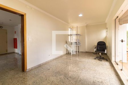 Apartamento à venda com 220m², 4 quartos e 3 vagas Apartamento à venda com 220m², 4 quartos e 3 vagasSalão de Festas