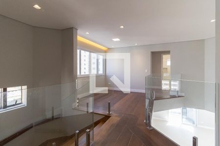 Apartamento à venda com 220m², 4 quartos e 3 vagas Apartamento à venda com 220m², 4 quartos e 3 vagasHall dos Quartos