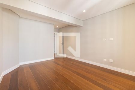 Apartamento à venda com 220m², 4 quartos e 3 vagas Apartamento à venda com 220m², 4 quartos e 3 vagasSuíte 1