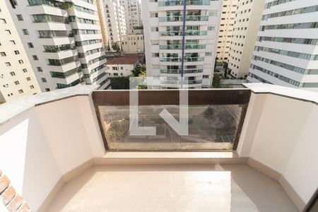 Apartamento à venda com 220m², 4 quartos e 3 vagas Apartamento à venda com 220m², 4 quartos e 3 vagasVaranda da Sala