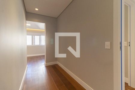 Apartamento à venda com 220m², 4 quartos e 3 vagas Apartamento à venda com 220m², 4 quartos e 3 vagasSuíte 2