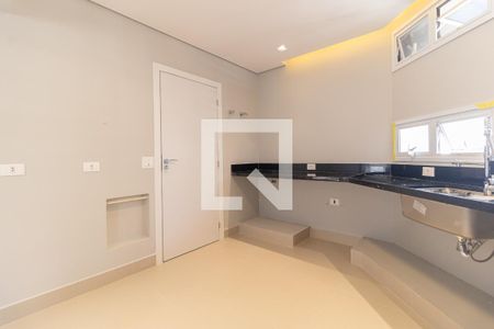 Apartamento à venda com 220m², 4 quartos e 3 vagas Apartamento à venda com 220m², 4 quartos e 3 vagasCozinha