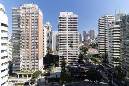 Apartamento à venda com 220m², 4 quartos e 3 vagas Apartamento à venda com 220m², 4 quartos e 3 vagasVista da Cozinha