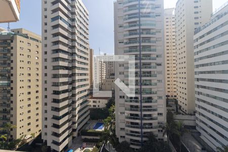 Apartamento à venda com 220m², 4 quartos e 3 vagas Apartamento à venda com 220m², 4 quartos e 3 vagasVista do Quarto 3