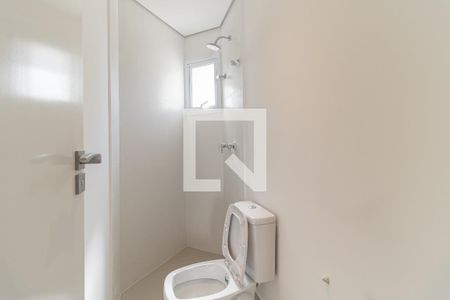 Apartamento à venda com 220m², 4 quartos e 3 vagas Apartamento à venda com 220m², 4 quartos e 3 vagasBanheiro de Serviço