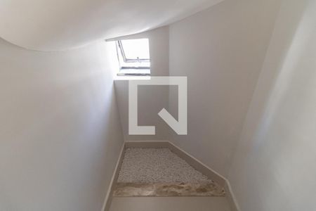 Apartamento à venda com 220m², 4 quartos e 3 vagas Apartamento à venda com 220m², 4 quartos e 3 vagasLavabo