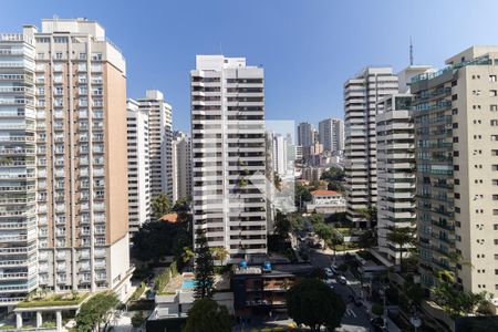 Apartamento à venda com 220m², 4 quartos e 3 vagas Apartamento à venda com 220m², 4 quartos e 3 vagasVista do Hall dos Quartos