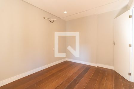 Apartamento à venda com 220m², 4 quartos e 3 vagas Apartamento à venda com 220m², 4 quartos e 3 vagasQuarto 3