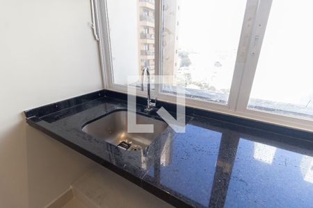 Apartamento à venda com 220m², 4 quartos e 3 vagas Apartamento à venda com 220m², 4 quartos e 3 vagasLavanderia