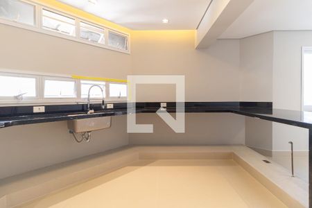 Apartamento à venda com 220m², 4 quartos e 3 vagas Apartamento à venda com 220m², 4 quartos e 3 vagasCozinha