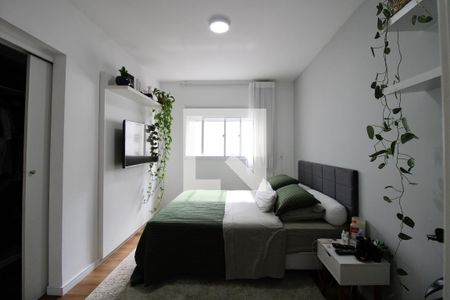 Suíte  de apartamento à venda com 2 quartos, 69m² em Vila Pompéia, São Paulo