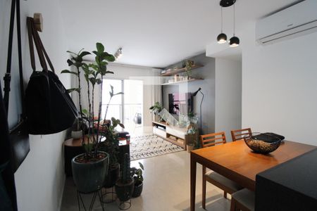 Sala  de apartamento à venda com 2 quartos, 69m² em Vila Pompéia, São Paulo
