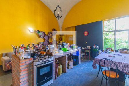 Casa à venda com 450m², 5 quartos e 3 vagas Casa à venda com 450m², 5 quartos e 3 vagasCozinha