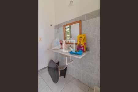 Casa à venda com 450m², 5 quartos e 3 vagas Casa à venda com 450m², 5 quartos e 3 vagasBanheiro 2 Corredor