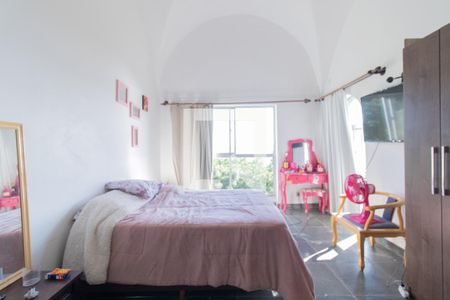 Quarto 1 de casa à venda com 5 quartos, 450m² em Vila Assunção, Porto Alegre