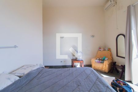 Casa à venda com 450m², 5 quartos e 3 vagas Casa à venda com 450m², 5 quartos e 3 vagasQuarto 3