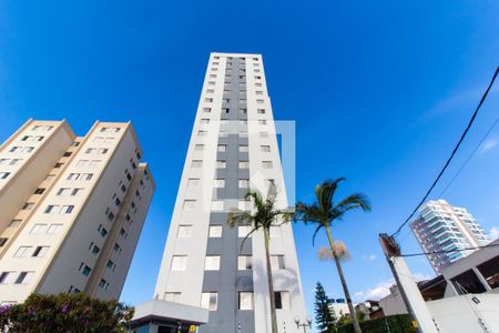Apartamento para alugar com 58m², 2 quartos e 1 vaga Apartamento para alugar com 58m², 2 quartos e 1 vagaFachada