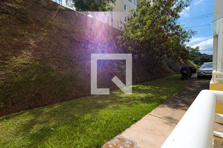 Sala - varanda - vista de apartamento para alugar com 2 quartos, 50m² em Jardim Ísis, Cotia