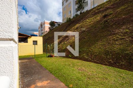 Sala - varanda - vista de apartamento para alugar com 2 quartos, 50m² em Jardim Ísis, Cotia