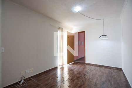 Sala  de apartamento para alugar com 2 quartos, 50m² em Jardim Ísis, Cotia