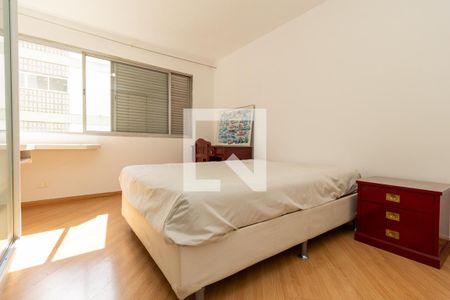 Apartamento à venda com 175m², 3 quartos e 2 vagas Apartamento à venda com 175m², 3 quartos e 2 vagasQuarto2