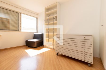 Quarto 1 - Escritório de apartamento para alugar com 3 quartos, 175m² em Jardim Paulista, São Paulo