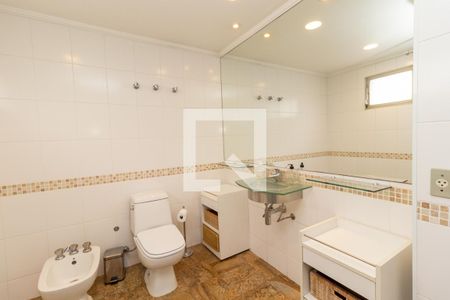 Apartamento à venda com 175m², 3 quartos e 2 vagas Apartamento à venda com 175m², 3 quartos e 2 vagasBanheiro 2