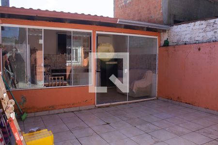 Casa para alugar com 50m², 2 quartos e 2 vagas Casa para alugar com 50m², 2 quartos e 2 vagasPátio