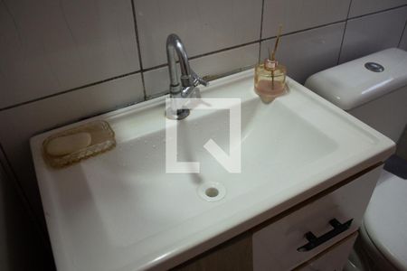 Casa para alugar com 50m², 2 quartos e 2 vagas Casa para alugar com 50m², 2 quartos e 2 vagasBanheiro