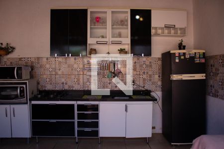 Casa para alugar com 50m², 2 quartos e 2 vagas Casa para alugar com 50m², 2 quartos e 2 vagasCozinha