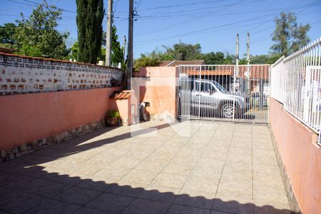 Casa para alugar com 50m², 2 quartos e 2 vagas Casa para alugar com 50m², 2 quartos e 2 vagasPátio
