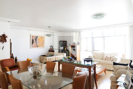 Sala de apartamento para alugar com 3 quartos, 200m² em Vila Buarque, São Paulo