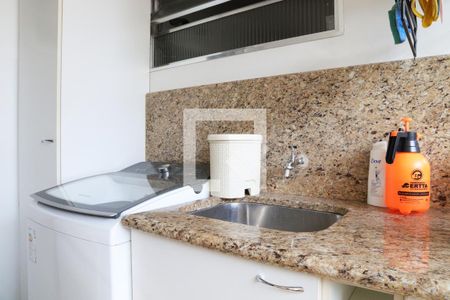 Apartamento para alugar com 200m², 3 quartos e 1 vagaÁrea de Serviço