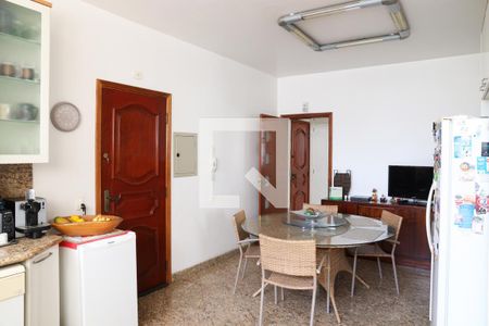 Apartamento para alugar com 200m², 3 quartos e 1 vagaCozinha