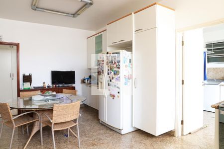 Apartamento para alugar com 200m², 3 quartos e 1 vagaCozinha