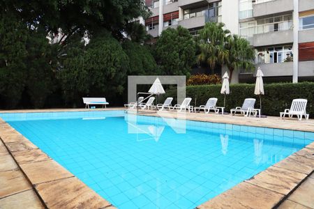Apartamento para alugar com 200m², 3 quartos e 1 vagaÁrea comum - Piscina
