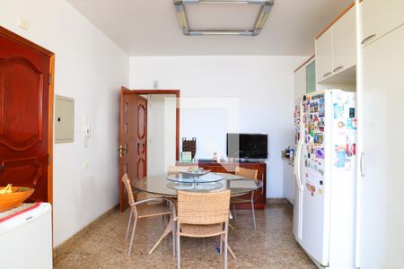 Apartamento para alugar com 200m², 3 quartos e 1 vagaCozinha