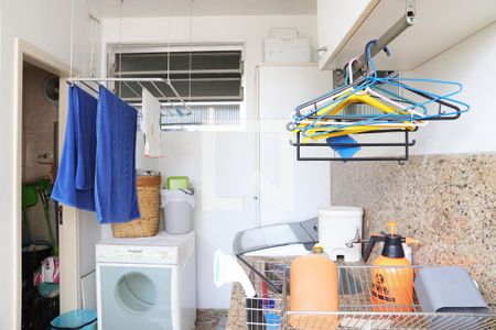 Apartamento para alugar com 200m², 3 quartos e 1 vagaÁrea de Serviço