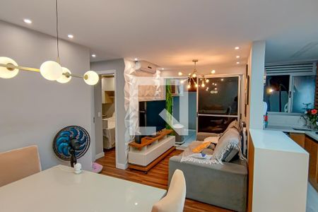 sala de apartamento à venda com 2 quartos, 57m² em Pechincha, Rio de Janeiro