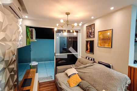 sala de apartamento à venda com 2 quartos, 57m² em Pechincha, Rio de Janeiro