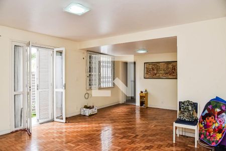 Sala de casa para alugar com 3 quartos, 140m² em Passo da Areia, Porto Alegre