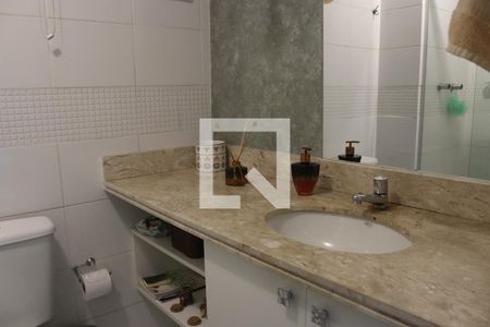 Apartamento para alugar com 66m², 2 quartos e 1 vagaBanheiro